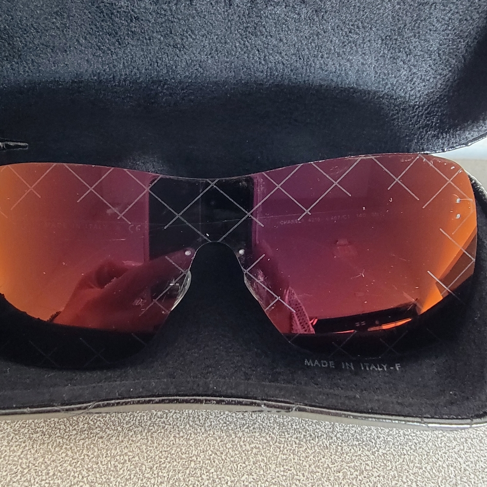 CHANEL BURGUNDY 4215 QUILTING RUNWAY SUNGLASSES